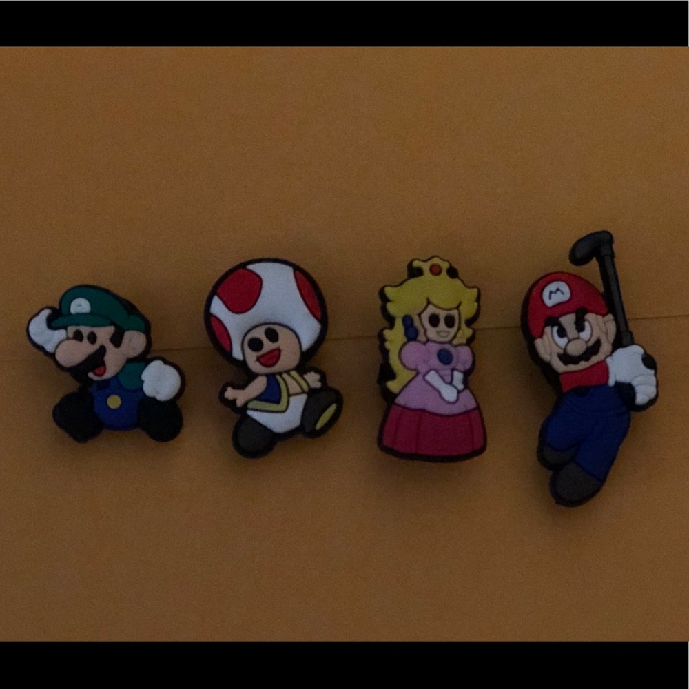 Croc charms